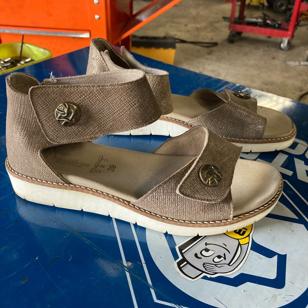 Philip Davidson ankle strap comfort sandals size 39